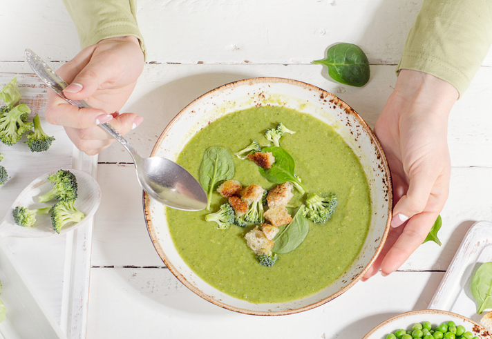 Brokkolicremesuppe mit Chlorella