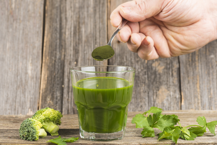 Darmkur mit Chlorella Pulver